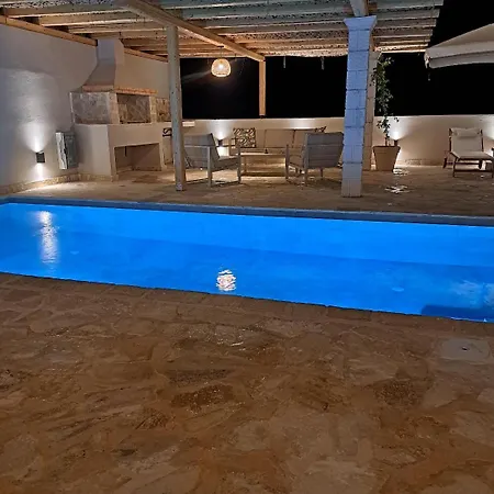 Vila Azure Bliss Corfu Varypatádes